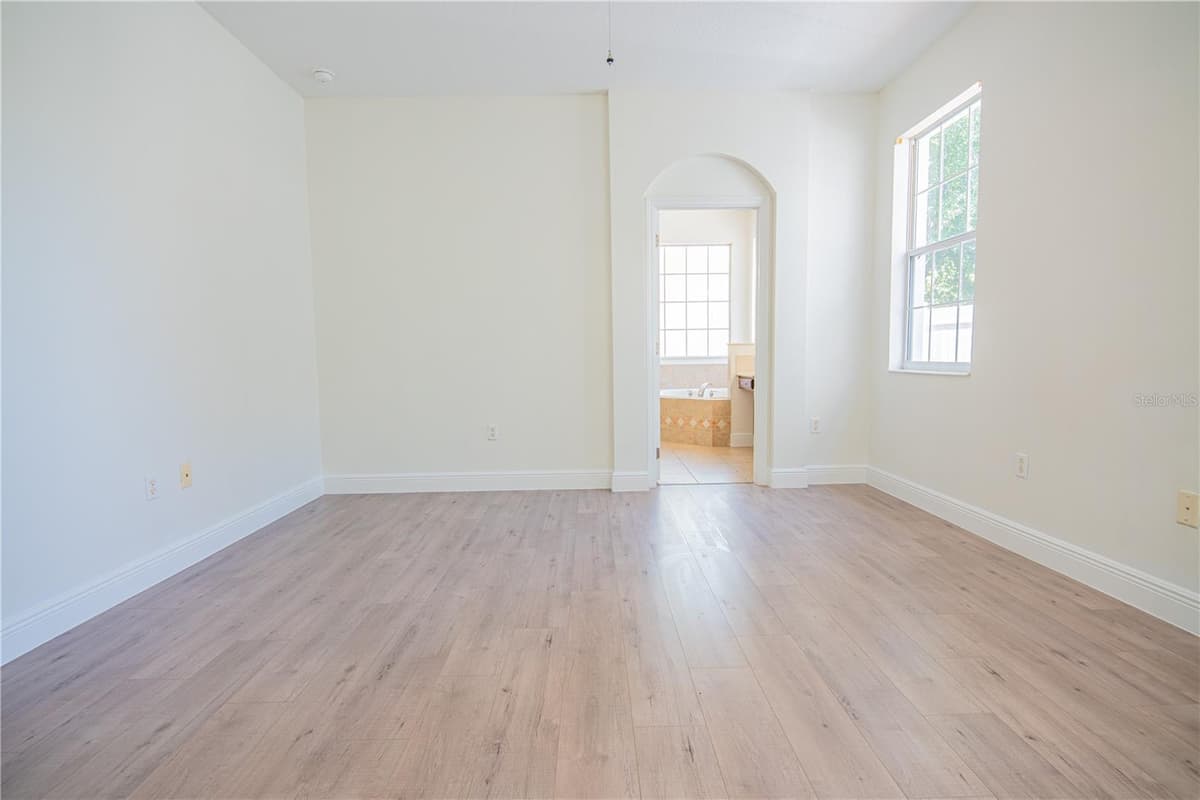 9516 PICCADILLY SKY WAY — photo 17 of 30