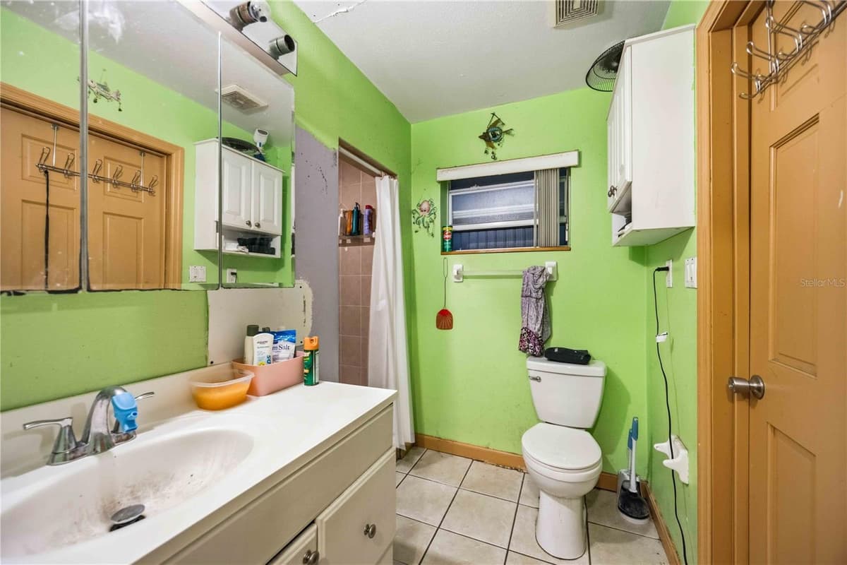 21378 PERCY AVENUE — photo 18 of 43