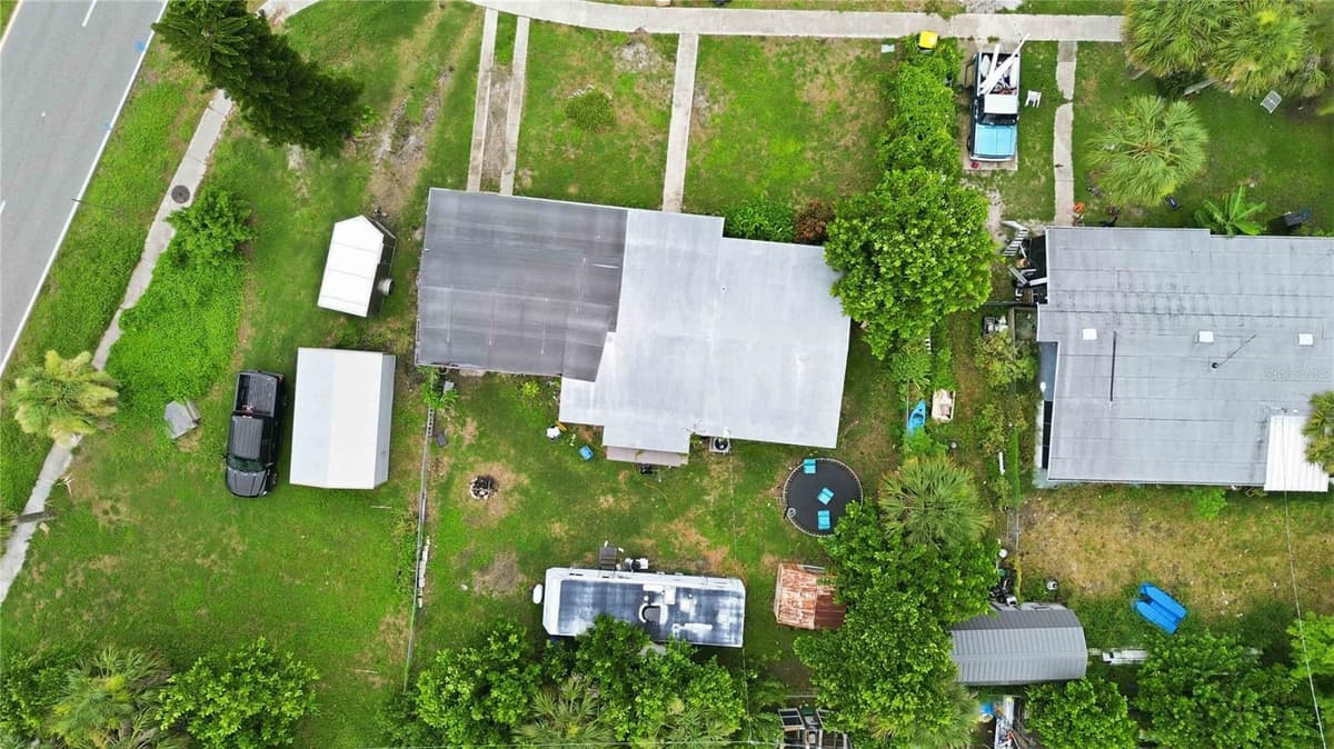 21378 PERCY AVENUE — photo 2 of 43