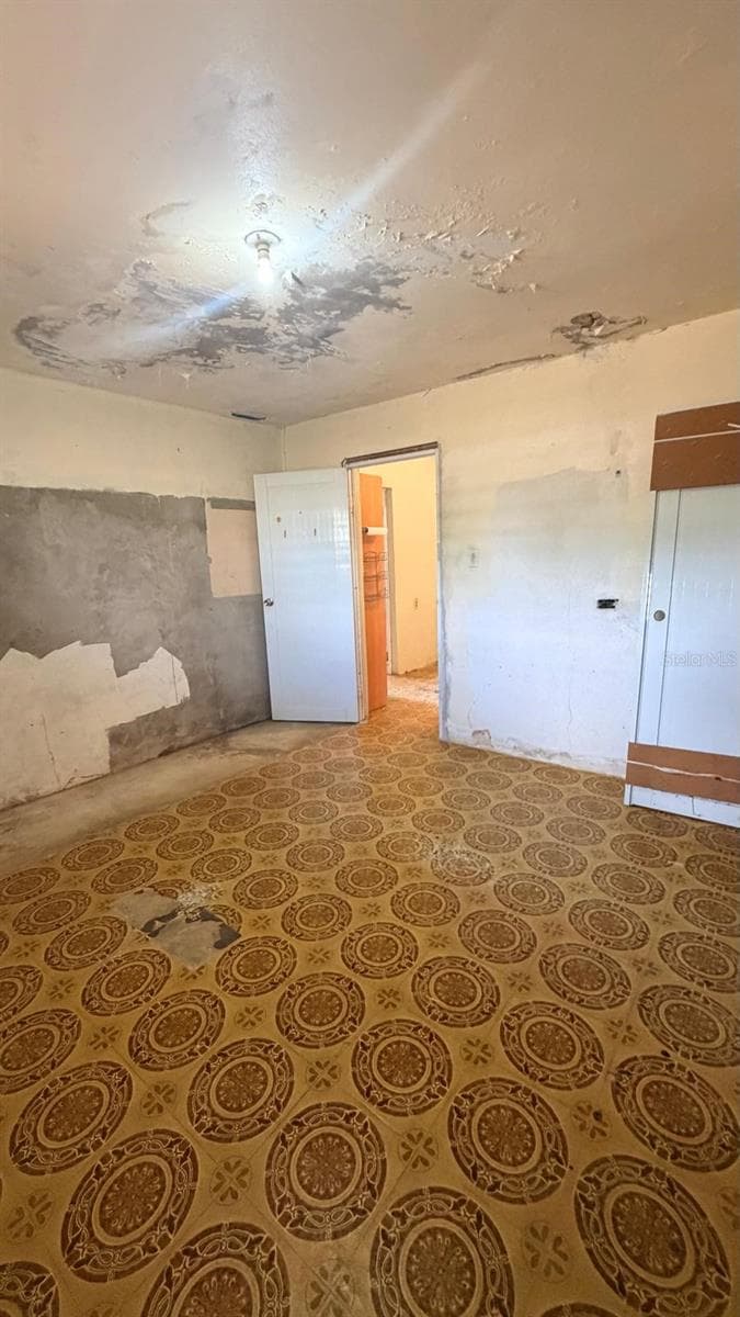 171 YAGRUMO STREET. BARRIO CORRALES — photo 15 of 33