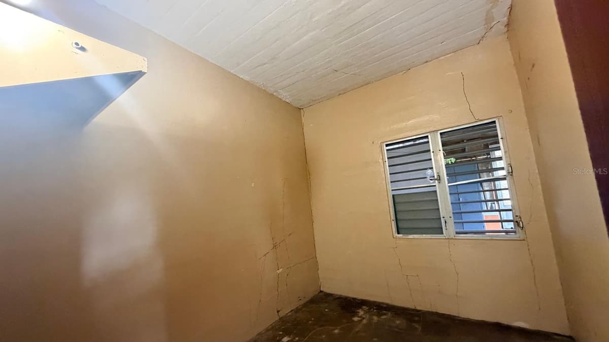 171 YAGRUMO STREET. BARRIO CORRALES — photo 26 of 33