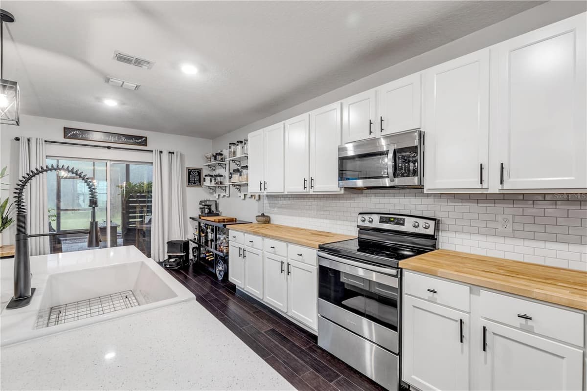 143 OLD MILL POND RD — photo 13 of 61