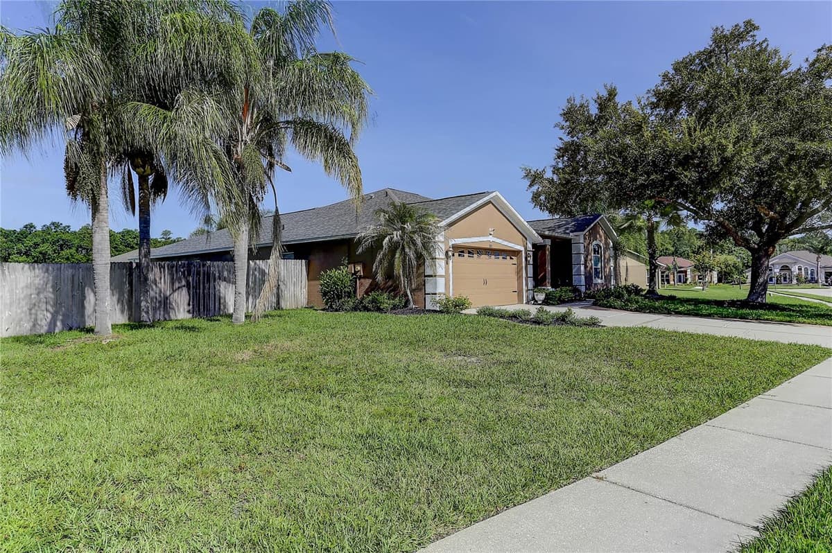 3815 RED BLUFF CT — photo 3 of 42
