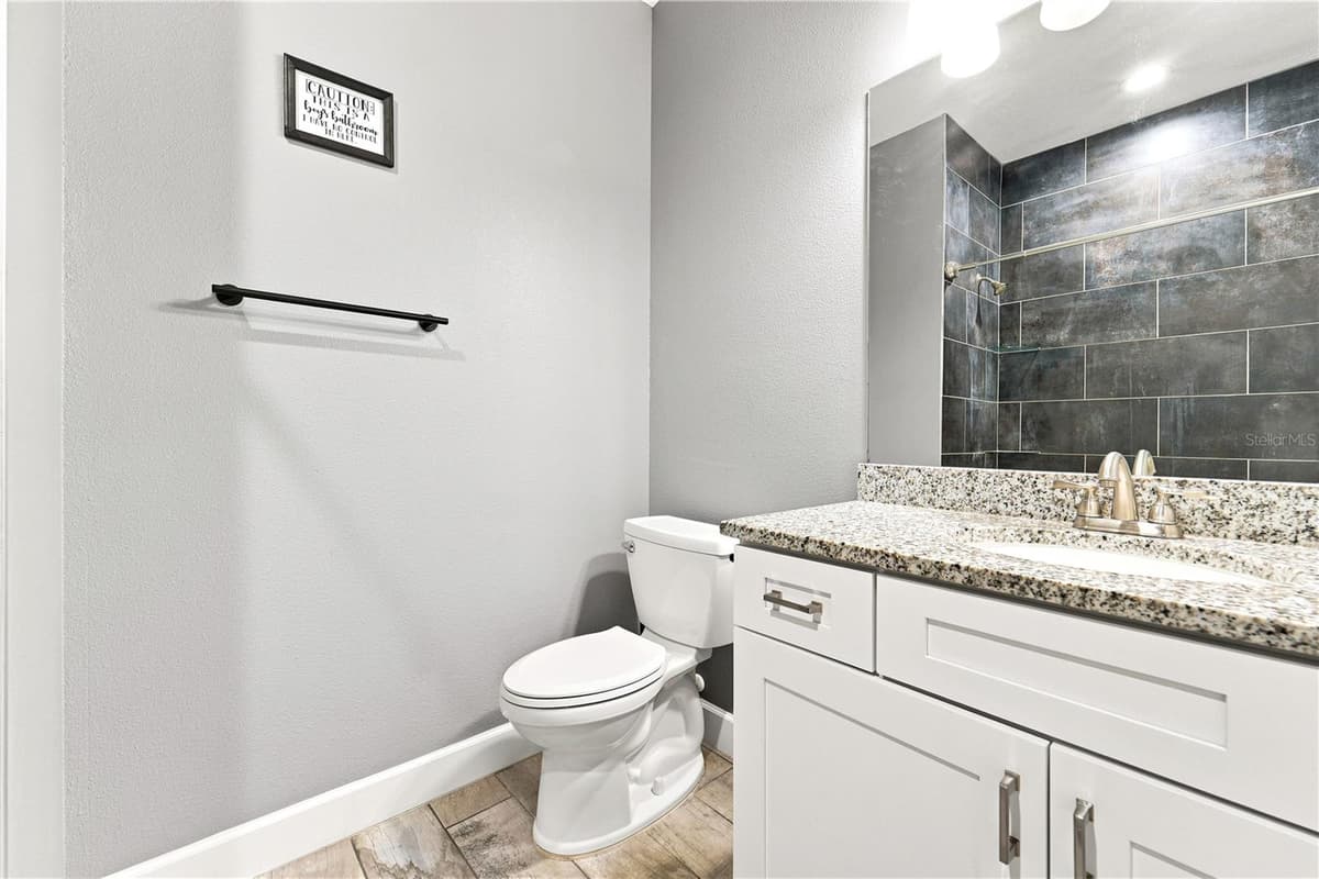 125 LONGWOOD DRIVE — photo 19 of 29