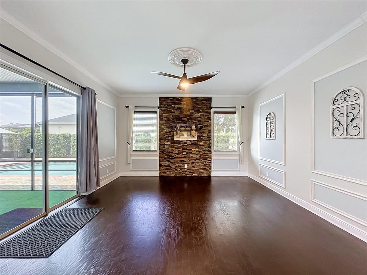 2705 KNIGHTSBRIDGE ROAD — photo 10 of 56