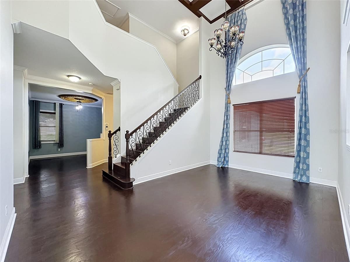 2705 KNIGHTSBRIDGE ROAD — photo 6 of 56