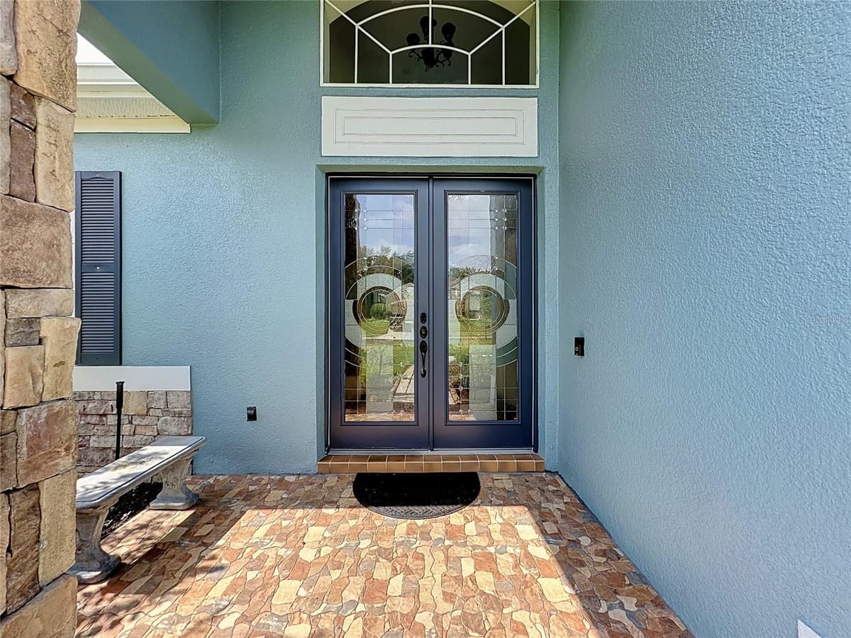 2705 KNIGHTSBRIDGE ROAD — photo 4 of 56