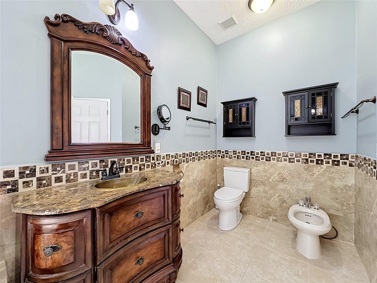 2705 KNIGHTSBRIDGE ROAD — photo 24 of 56