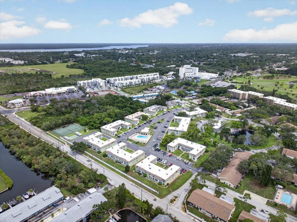 1250 PINELLAS AVENUE — photo 34 of 56