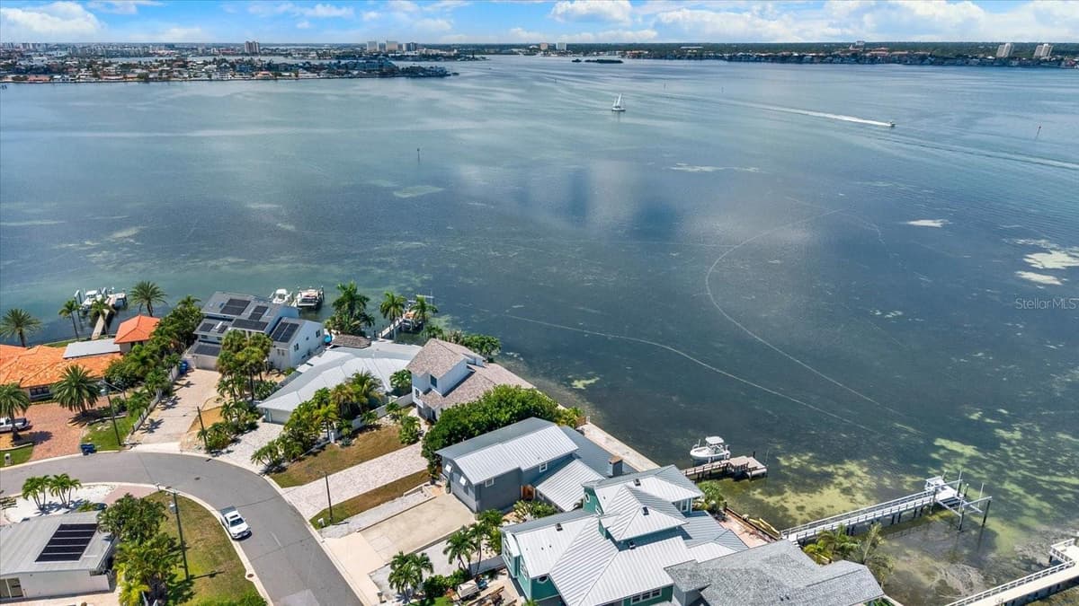 960 BOCA CIEGA ISLE DRIVE — photo 4 of 41