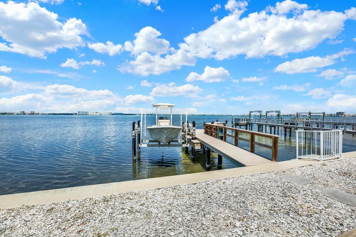 960 BOCA CIEGA ISLE DRIVE — photo 38 of 41