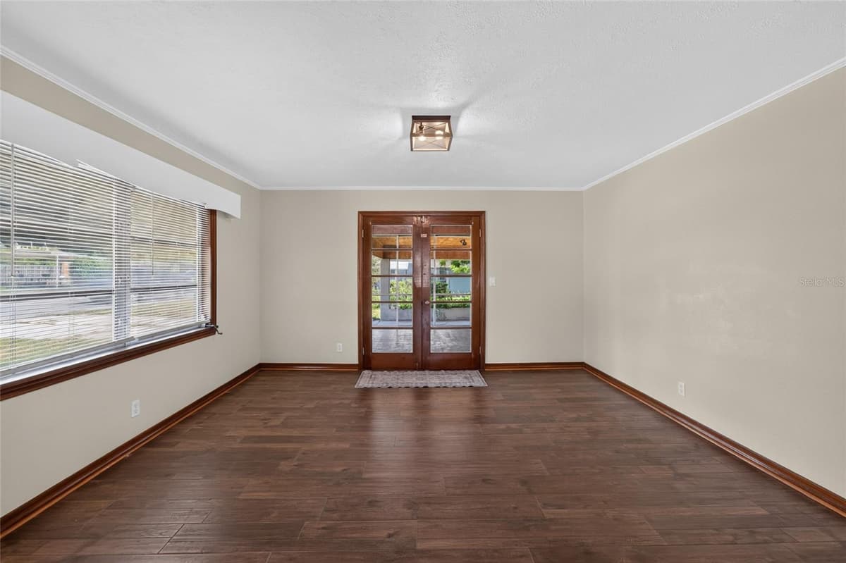 13725 10TH STREET — photo 17 of 54