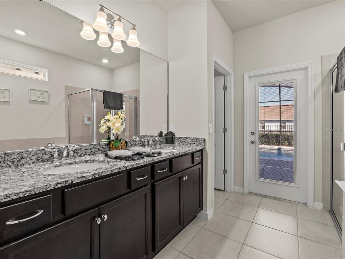 3281 LILAC WAY — photo 18 of 48