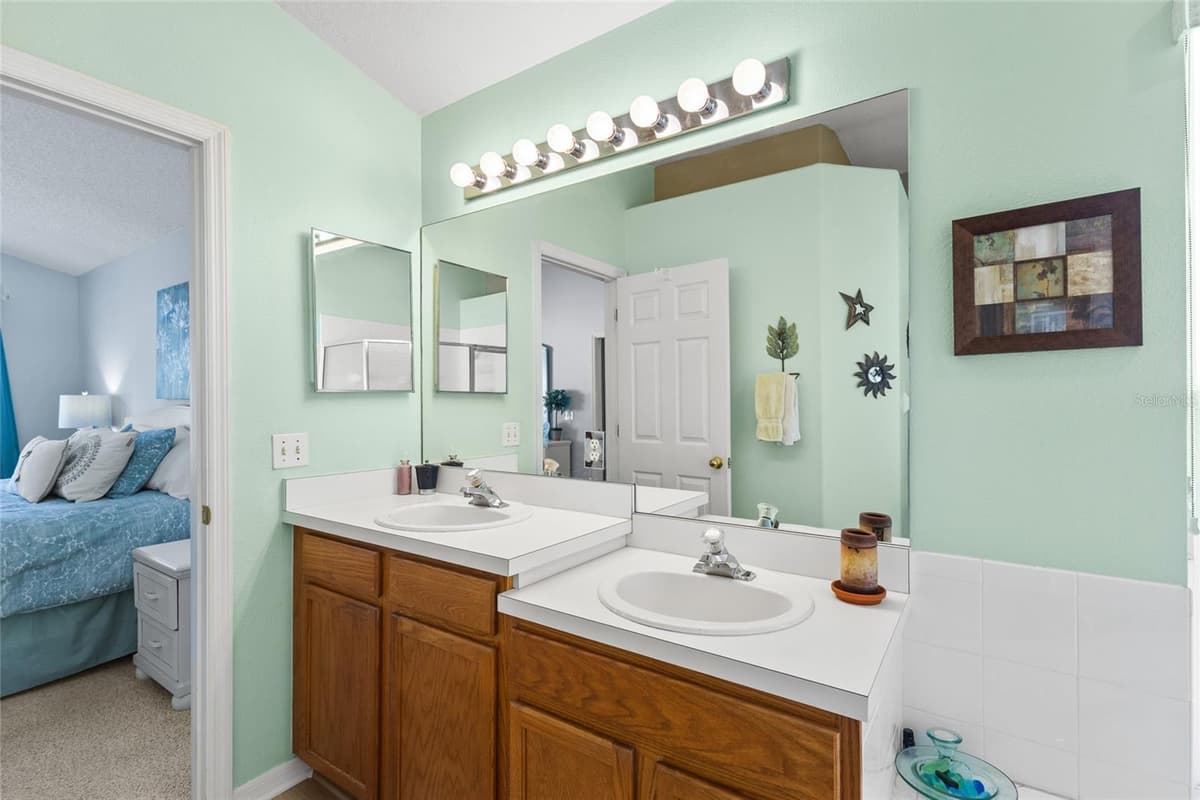 12530 ROCKROSE GLEN — photo 24 of 46