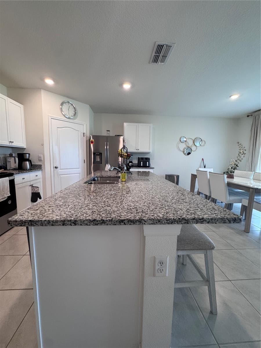 641 GRIFFON AVENUE — photo 27 of 46