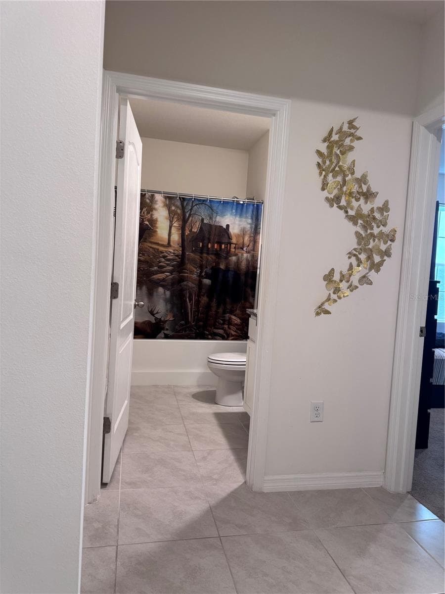 641 GRIFFON AVENUE — photo 21 of 46