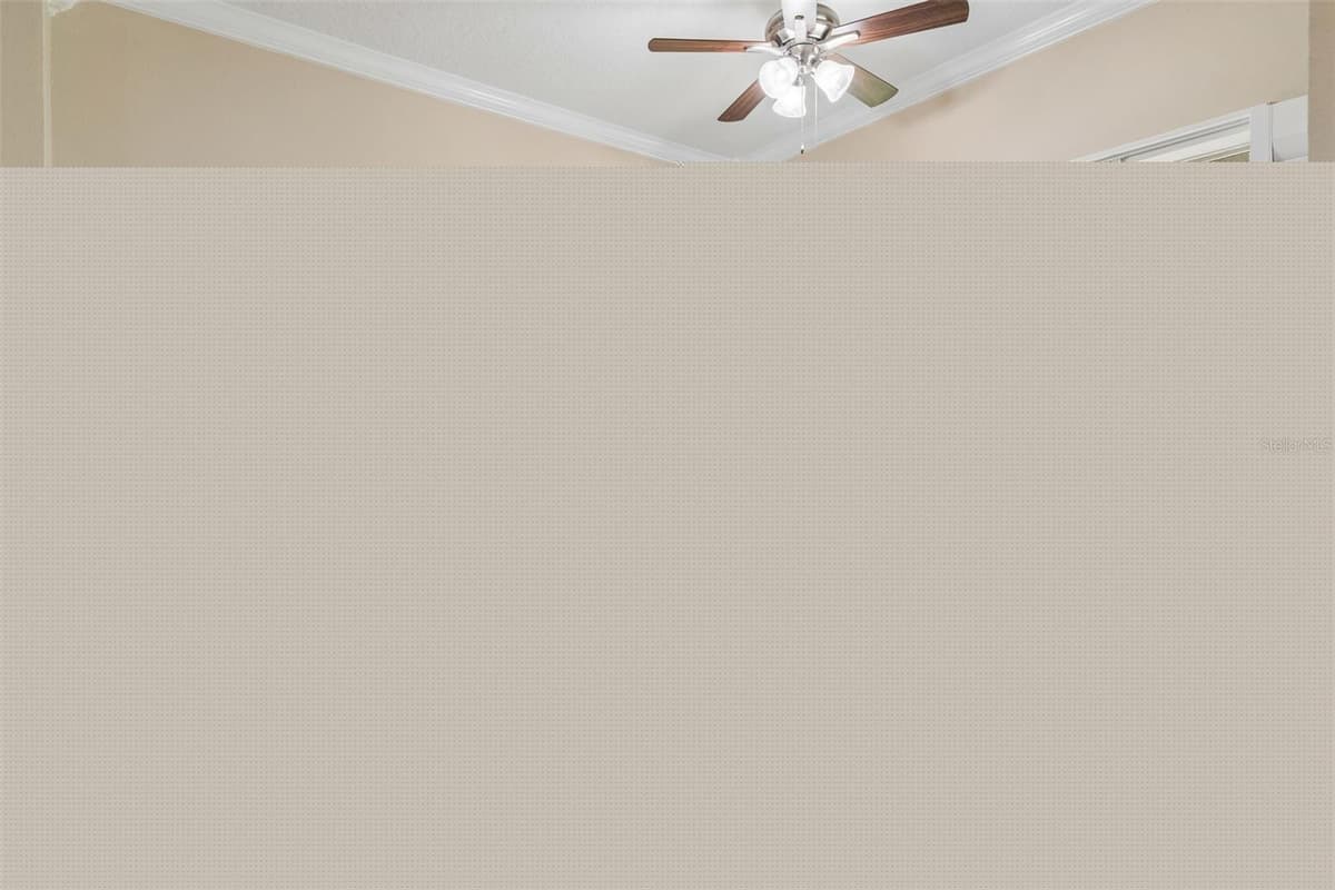 5325 FANTASY WAY — photo 33 of 41