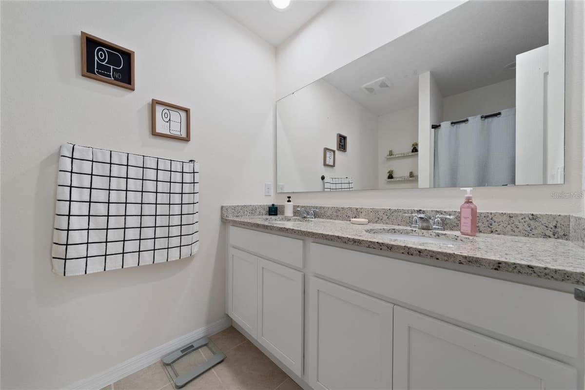 2211 TAY WES DRIVE — photo 5 of 6