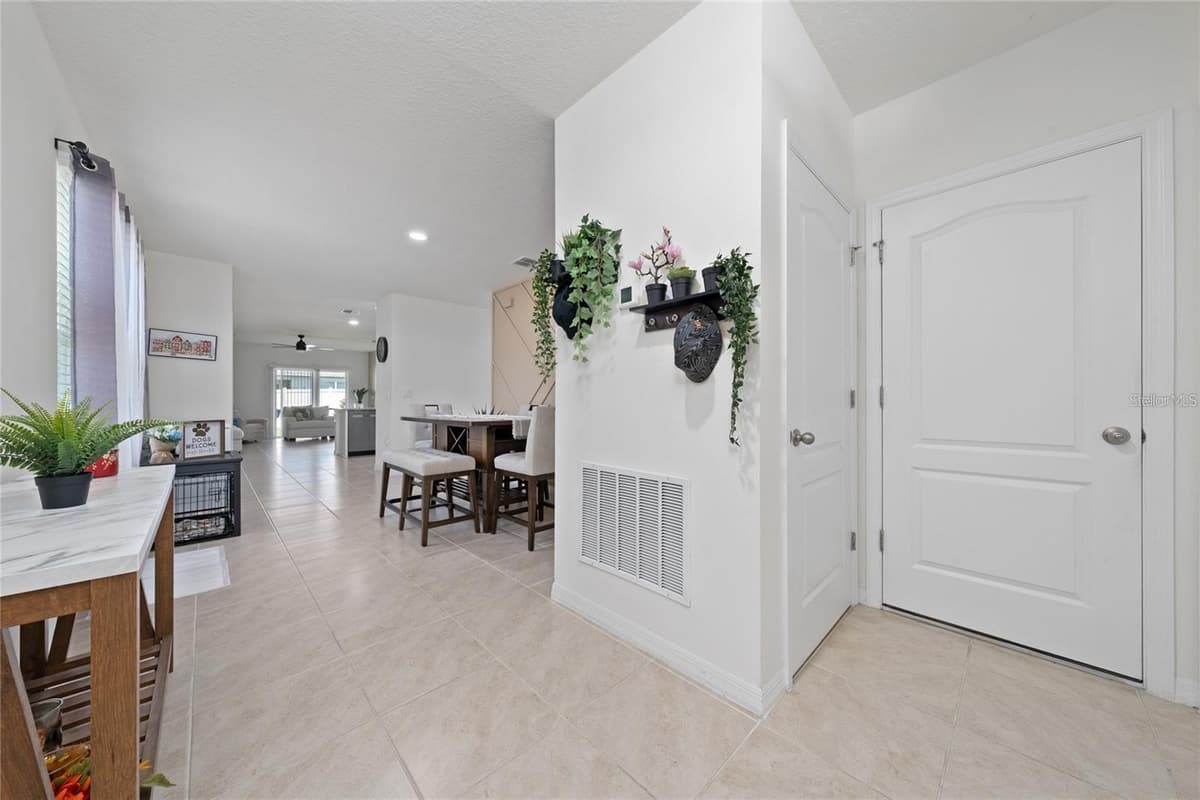 2211 TAY WES DRIVE — photo 4 of 6