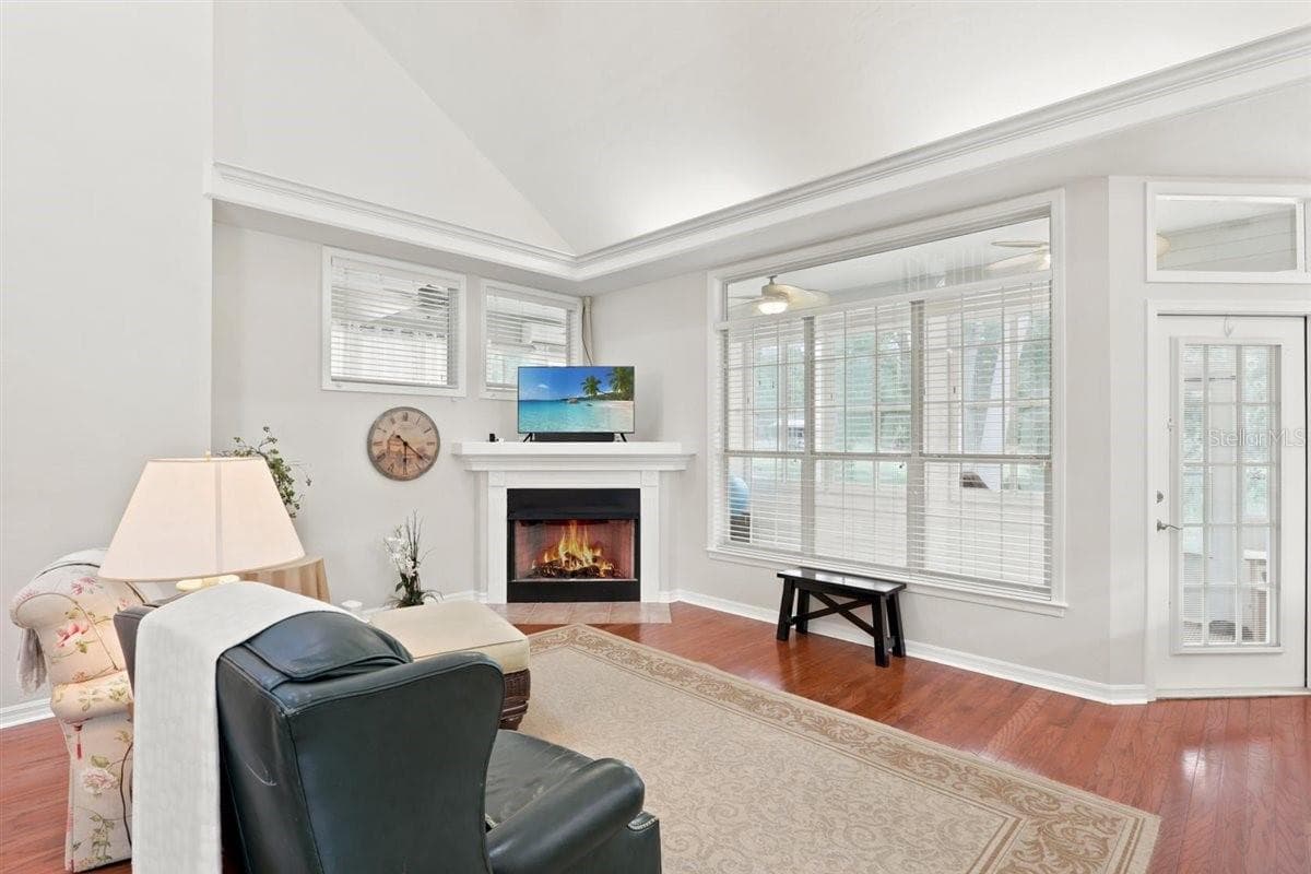 10334 51ST LANE — photo 7 of 38