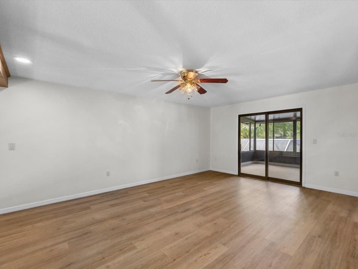 8720 AIRWAY BOULEVARD — photo 34 of 93