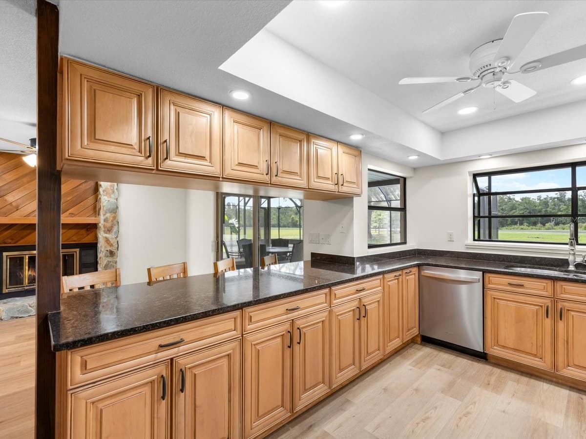 8720 AIRWAY BOULEVARD — photo 16 of 93