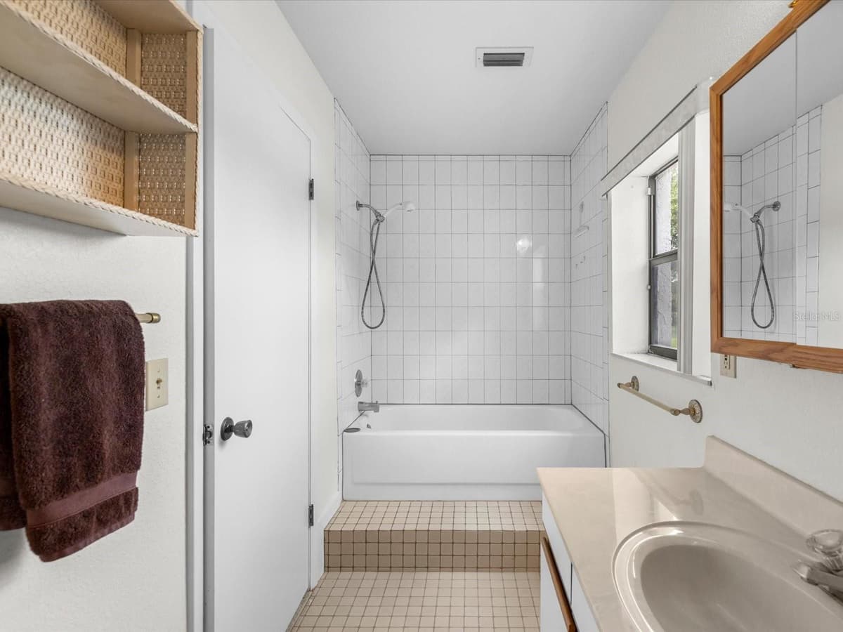 8720 AIRWAY BOULEVARD — photo 55 of 93