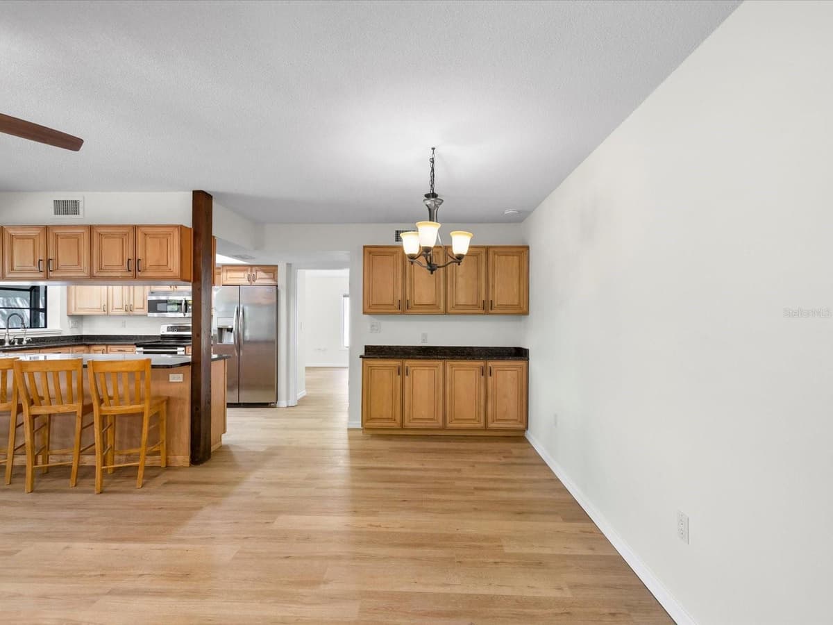 8720 AIRWAY BOULEVARD — photo 21 of 93