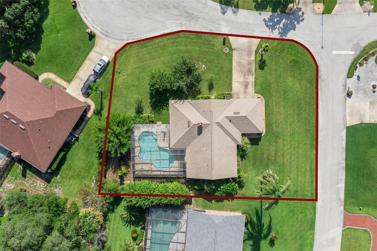 4 BASS LAKE DRIVE — photo 2 of 25