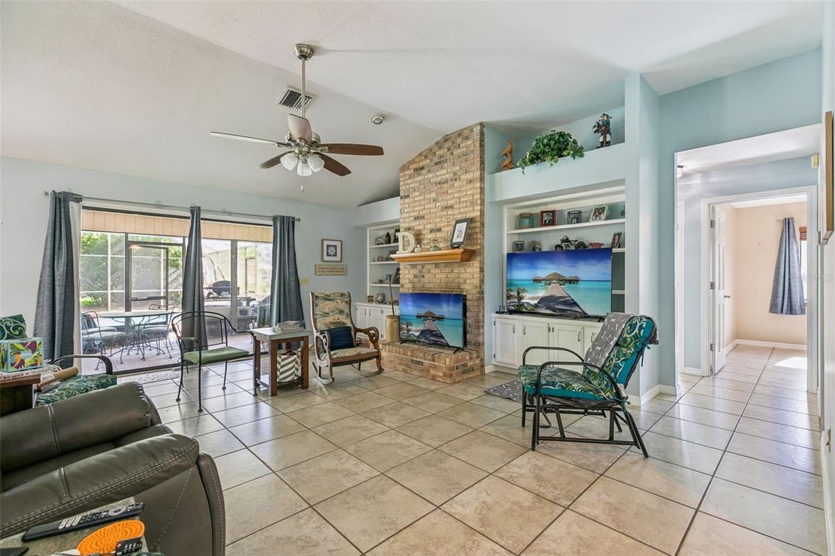 4 BASS LAKE DRIVE — photo 5 of 25