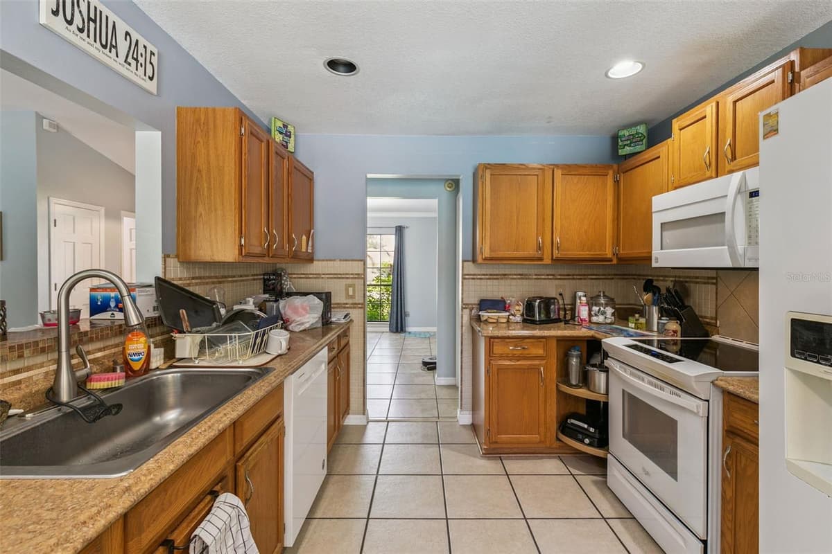 4 BASS LAKE DRIVE — photo 9 of 25