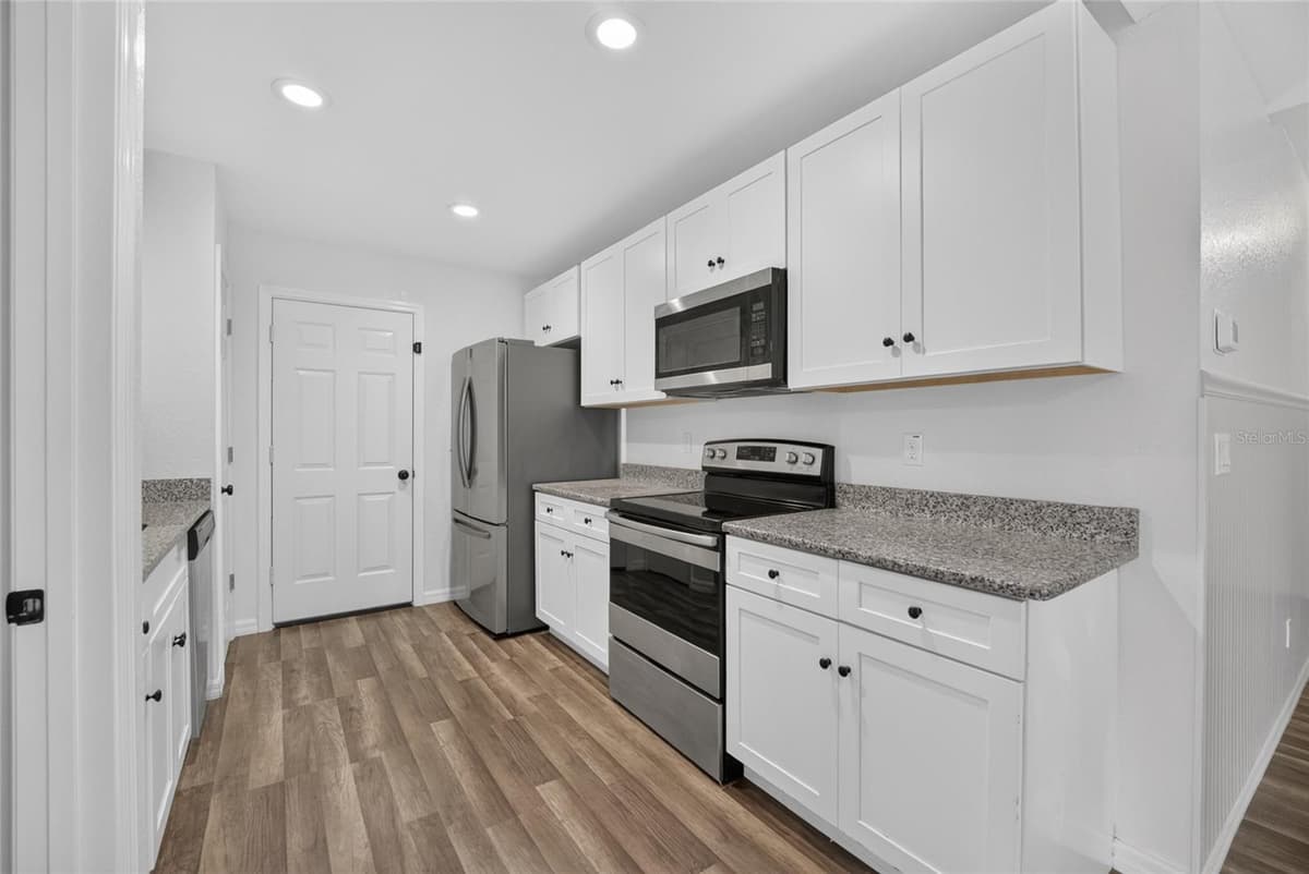16640 59TH PLACE — photo 5 of 21
