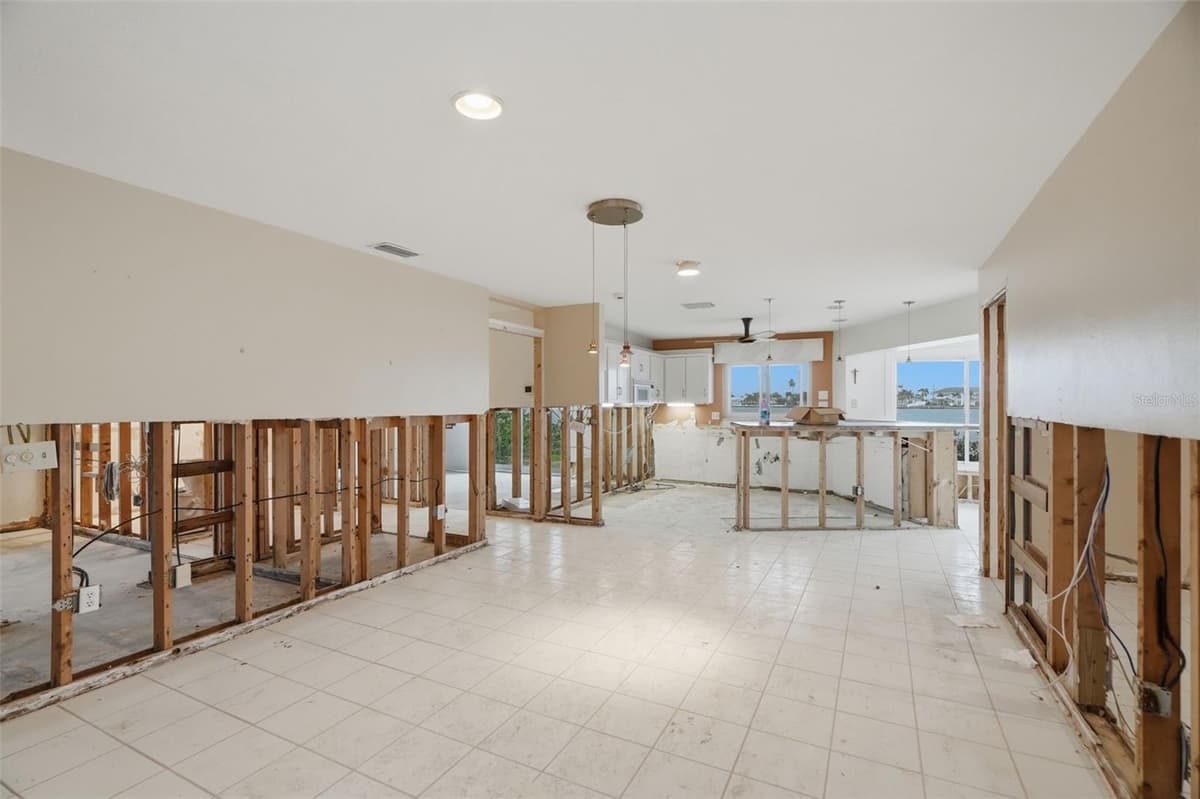 5810 BAHAMA WAY — photo 9 of 35