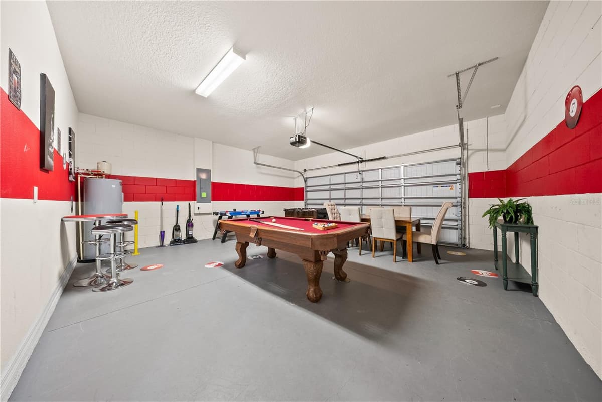 8904 PRAGUE WAY — photo 25 of 61