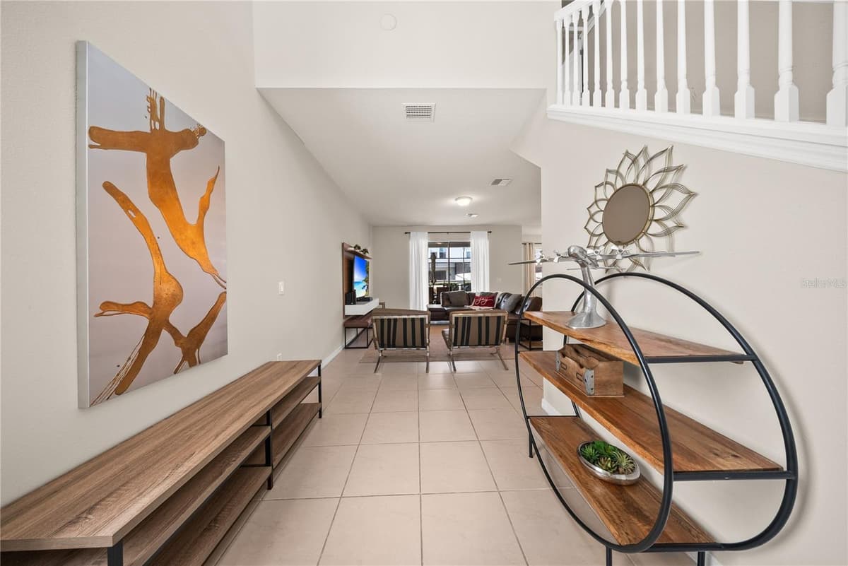 8904 PRAGUE WAY — photo 5 of 61