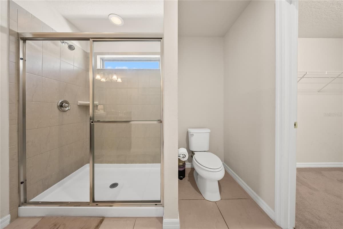 8904 PRAGUE WAY — photo 33 of 61