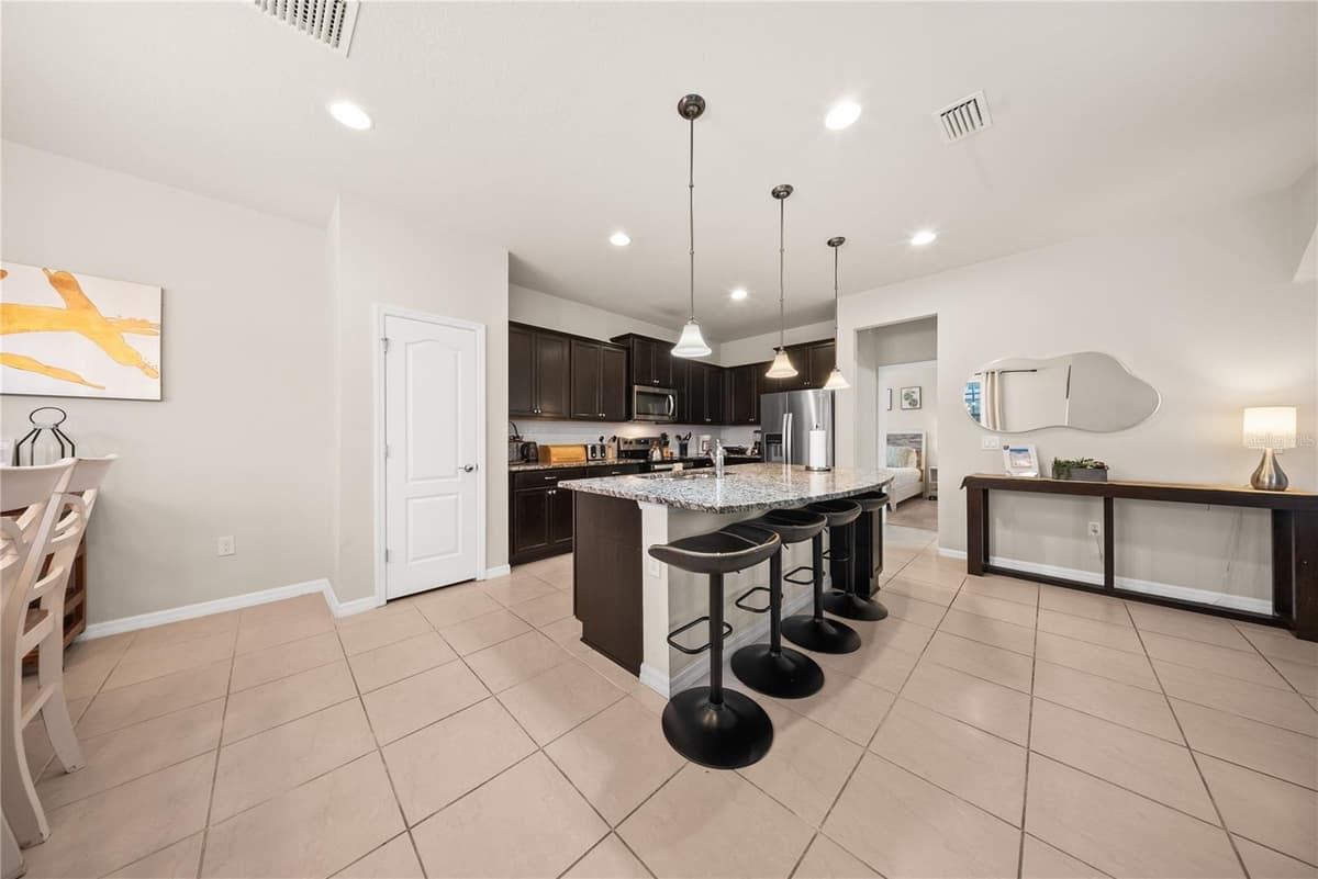 8904 PRAGUE WAY — photo 11 of 61