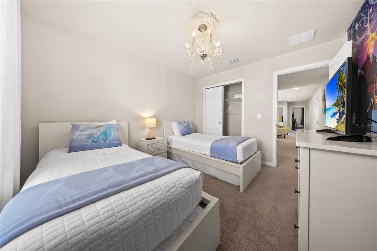 8904 PRAGUE WAY — photo 50 of 61