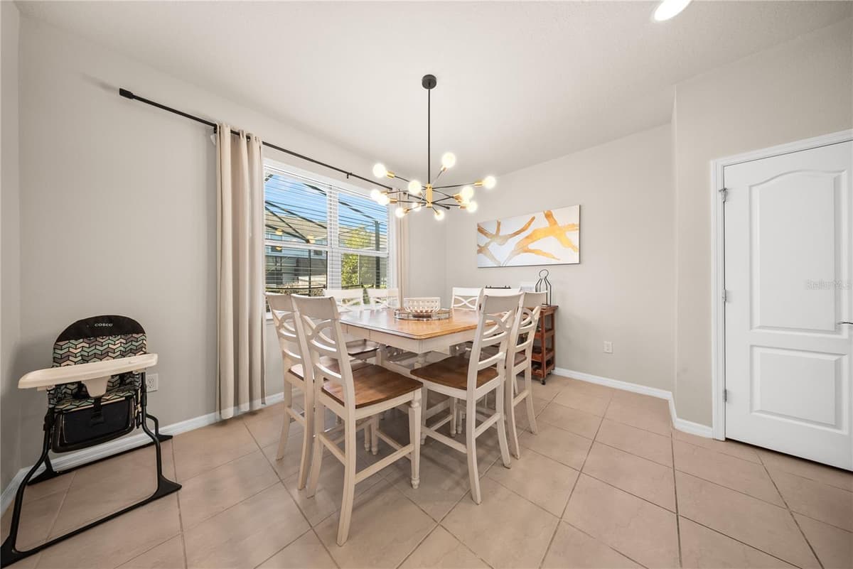 8904 PRAGUE WAY — photo 15 of 61