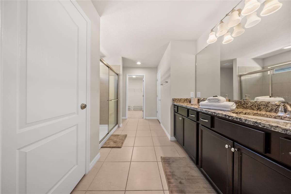 8904 PRAGUE WAY — photo 32 of 61