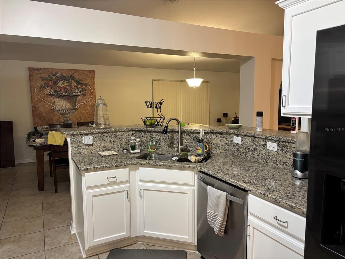 304 MARION OAKS TRAIL — photo 7 of 20