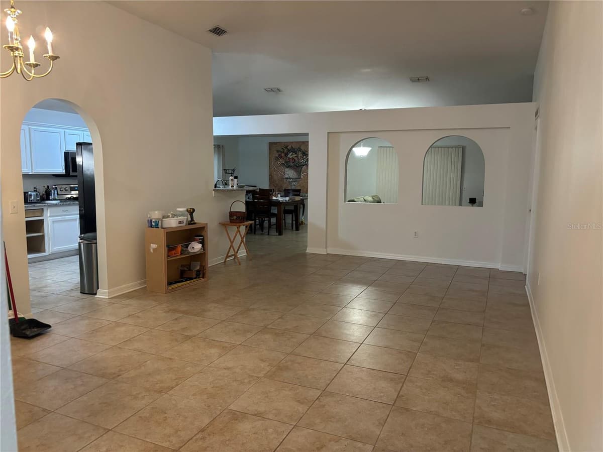 304 MARION OAKS TRAIL — photo 2 of 20