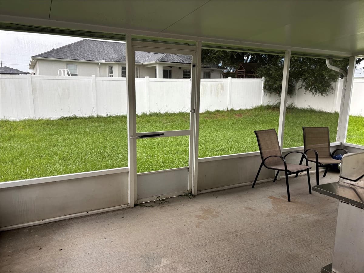 304 MARION OAKS TRAIL — photo 19 of 20