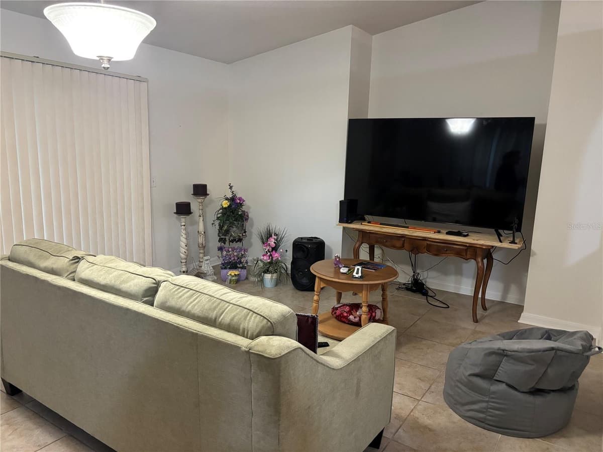 304 MARION OAKS TRAIL — photo 8 of 20