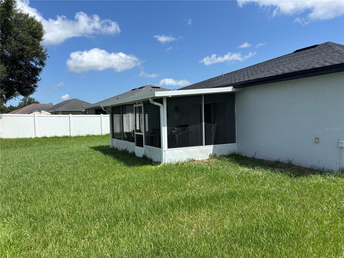 304 MARION OAKS TRAIL — photo 18 of 20
