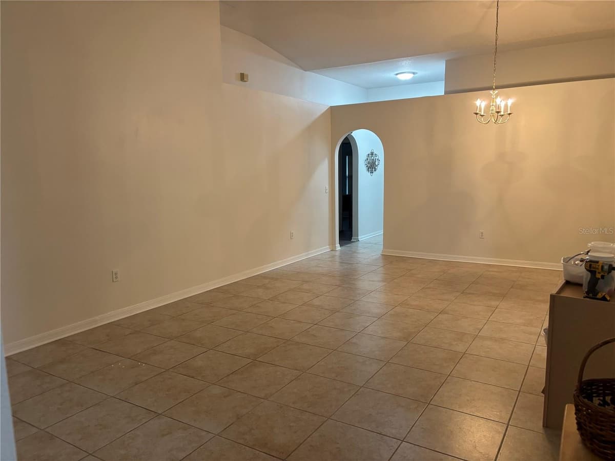 304 MARION OAKS TRAIL — photo 5 of 20