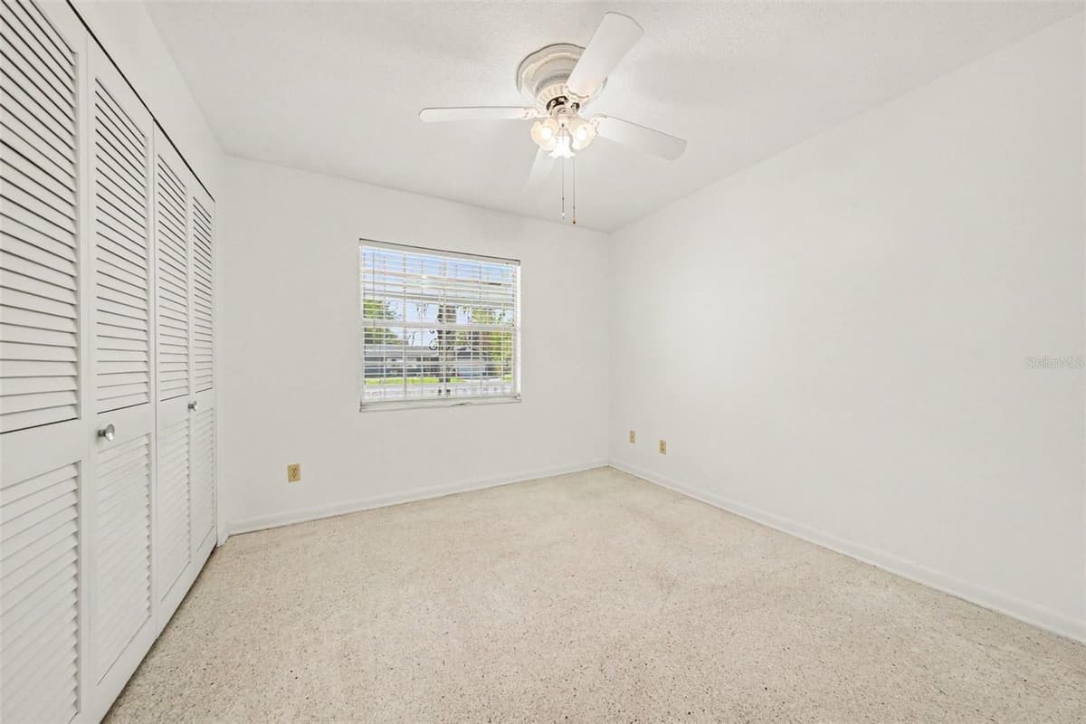 2511 EASTBROOK BOULEVARD — photo 21 of 28