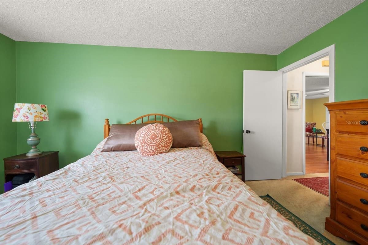 1651 LAKE AVENUE — photo 17 of 30