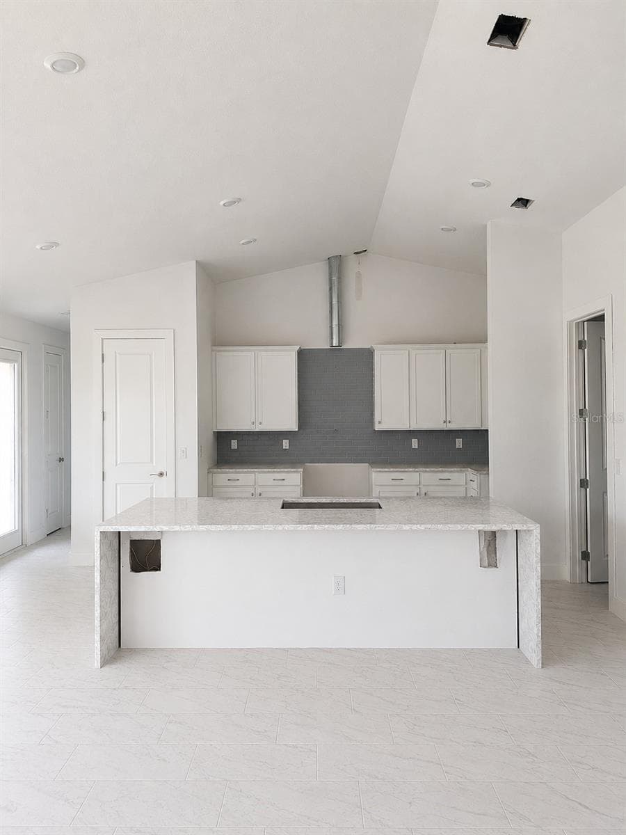 9057 BANTRY BAY BOULEVARD — photo 5 of 17