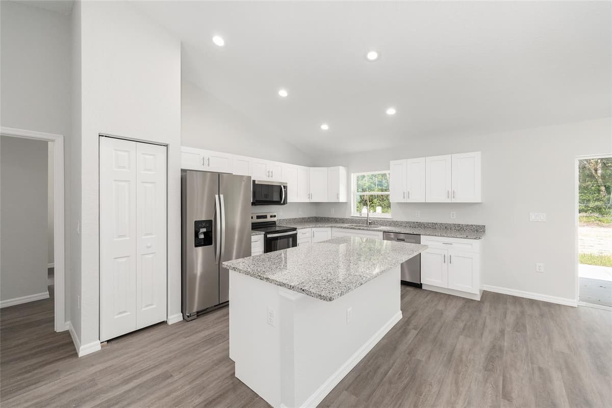 202 FISHER LOOP — photo 16 of 30